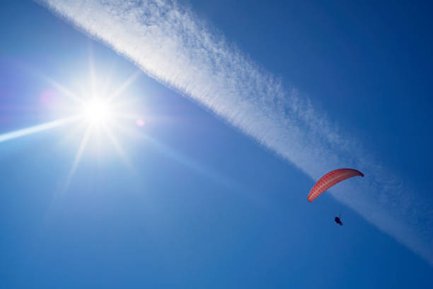 istock Air paragliding under the Sun 848814418