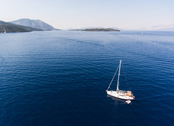 istock Fan on a sailboat 848991674