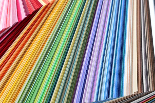 książka próbek kolorów, katalog kolorów próbek tęczy - colors color image paper color swatch zdjęcia i obrazy z banku zdjęć