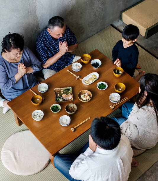 istock Japanese family dining together with happiness 849079626
