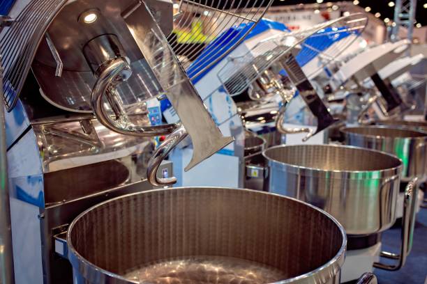 máquina mezcladora de masa industrial grande - bread cereal plant fotografías e imágenes de stock