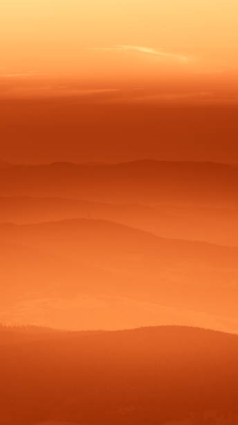 An inspiring mountain landscape in Tatry, Slovakia. Vivid, gradient scenery with perspective in red tone. Summer in mountains. Nature wallpaper in bright colors. A beautiful vertical wallpaper for a smartphone. Vertical image for a mobile use. un inspirador paisaje de montaña en tatry, eslovaquia. vivo, degradado el paisaje con perspectiva en tono rojo. verano en las montañas. fondo de pantalla de naturaleza en colores brillantes. un hermoso fondo de pantalla vertical para un smartphone. vertical de la imagen para un uso móvil.