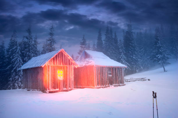 istock Refuge in winter travelers 849207536