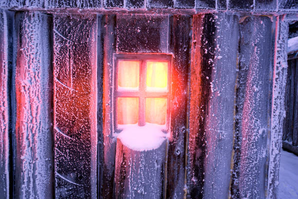 istock Refuge in winter travelers 849210754