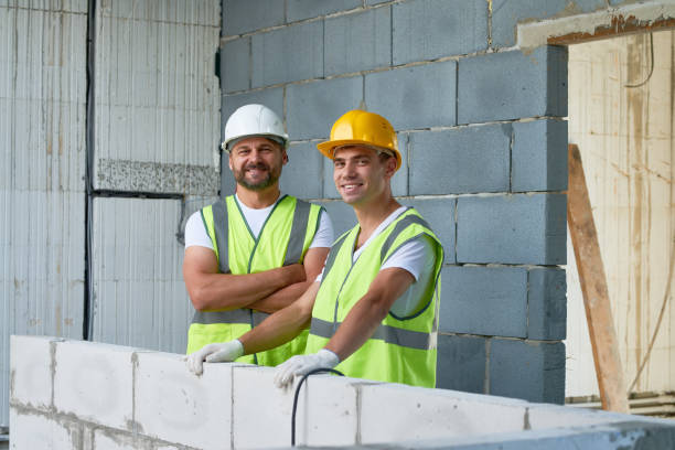 istock Portrait of Smiling Construction Workers 849225826