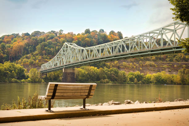 Sewickley Bridge Pennsylvania in Early Fall The Sewickley Bridge over the Ohio River in Sewickley , PA which is a suburb of Pittsburgh, PA in the early fall. ohio river photos stock pictures, royalty-free photos & images