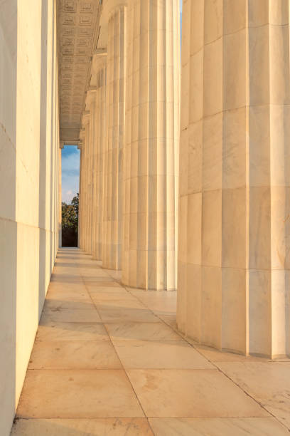 istock Columns of the Lincoln Memorial at sunset 849312744