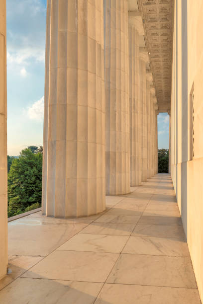 istock Columns of the Lincoln Memorial 849312800
