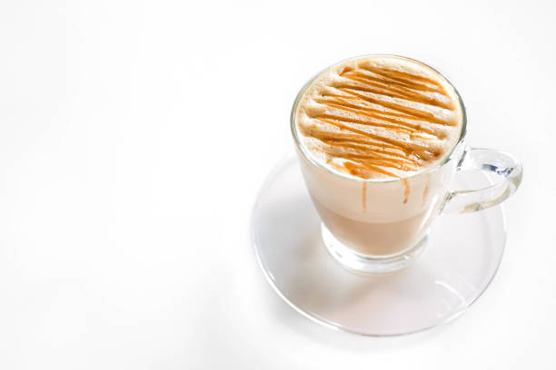 caramel milk - caramel latté coffee cafe macchiato imagens e fotografias de stock