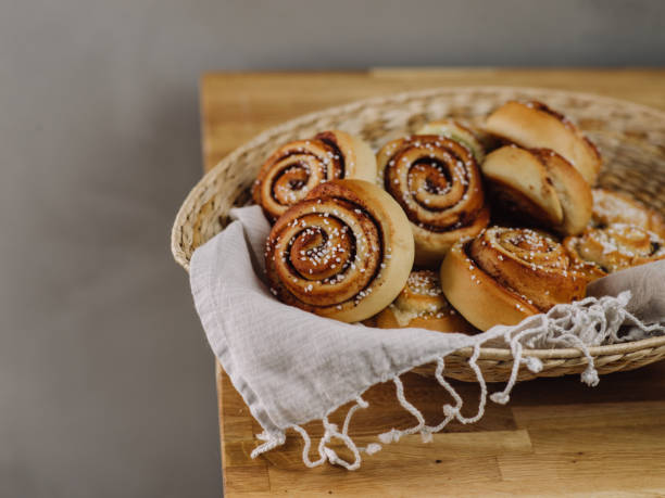 Cinnamon buns Cinnamon buns kanelbulle stock pictures, royalty-free photos & images