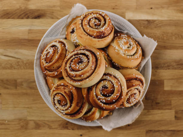 Cinnamon buns Cinnamon buns kanelbulle stock pictures, royalty-free photos & images
