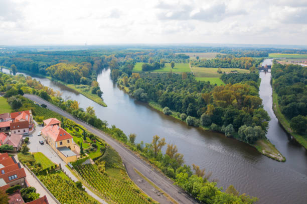 Confluence of the Vltava and Elbe in Melnik Confluence of the Vltava and Elbe in Melnik, Czech republic elbe river stock pictures, royalty-free photos & images