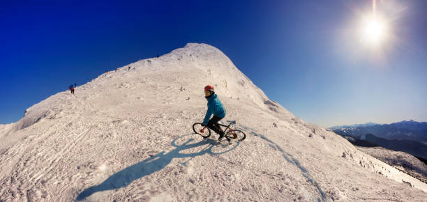 istock Extreme cyclist and Goverla 849489302