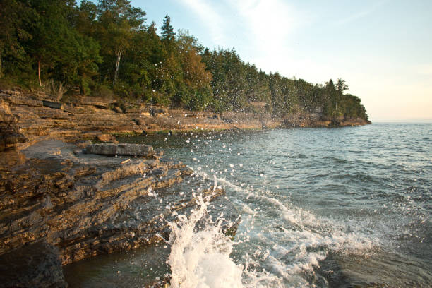 istock Splash in Lake Ontario 849592374