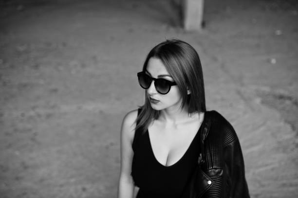istock Red haired stylish girl 849712546