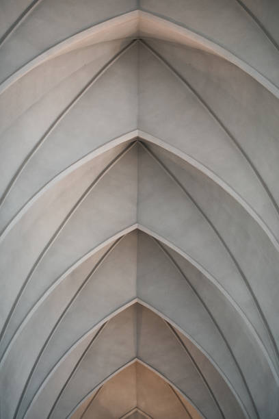 istock Symmetry Roof 849716750