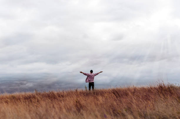 istock Man who feels free, looking at the horizon 849721762