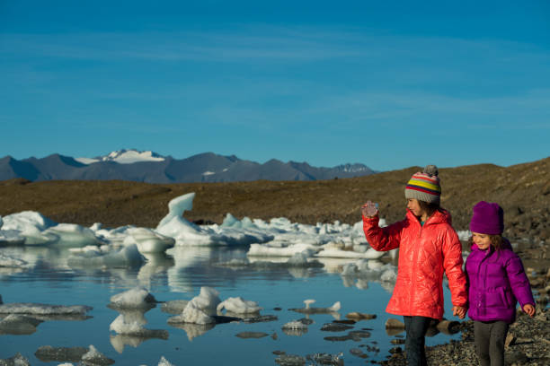 istock Icelandic Family Vacation 849882034