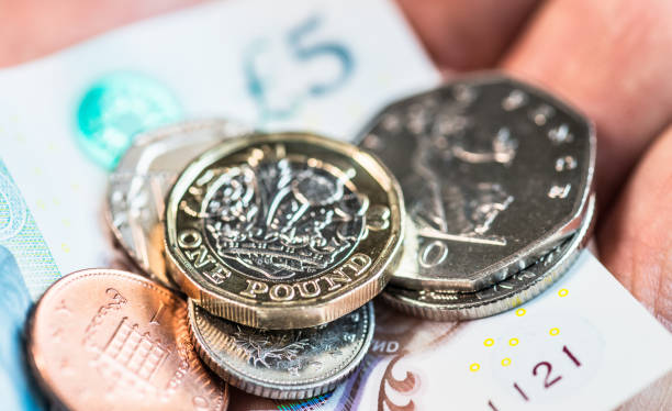 영국 현금 - british coin coin stack british currency 뉴스 사진 이미지