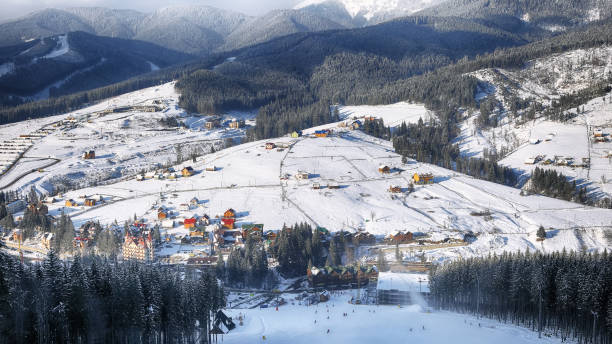 istock mountain views in the ski resort 850187170