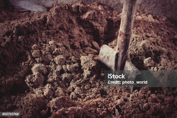 Shovel In Sand Stock Photo - Download Image Now - Shovel, Dirt, Digging