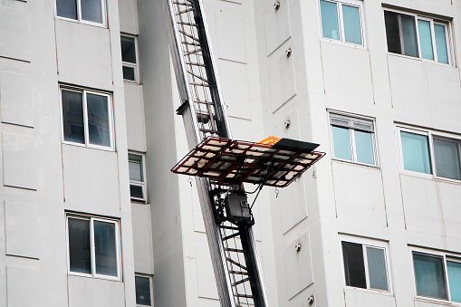 Using ladder truck for moving in apartment