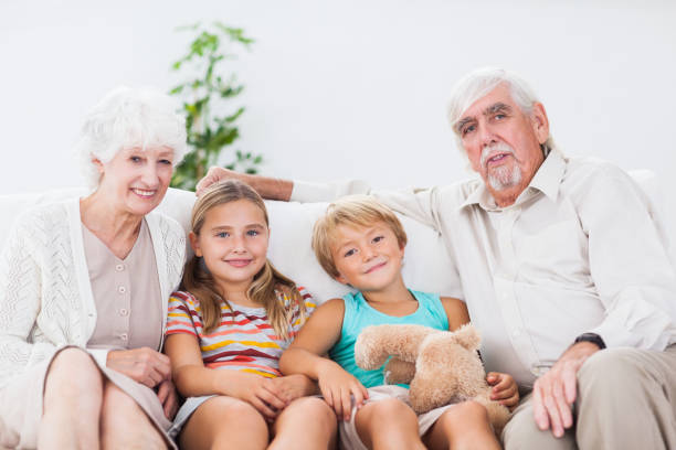 istock Children with their grandparents 850764120
