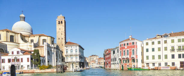 istock Venedig river and city 850853226
