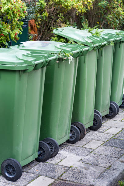 istock Green containers with garden waste 850863688