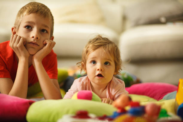 istock Brother and baby sister 850898720