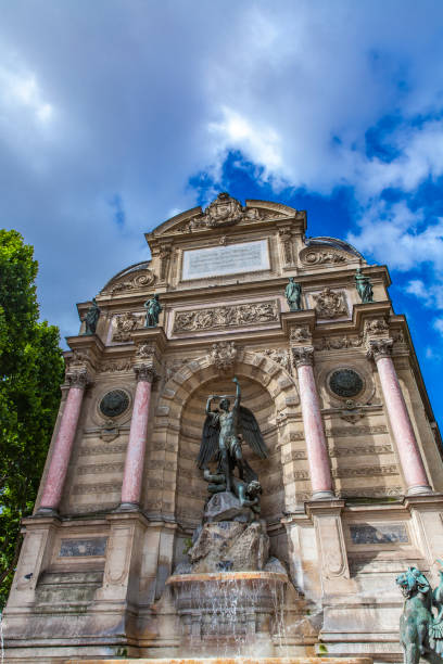 istock Fontaine Saint Michel in Paris 850920648