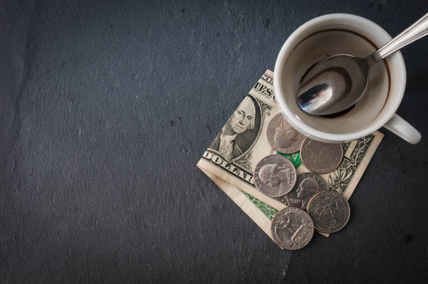 istock Coffee cup, cash and tip, top view 850930842