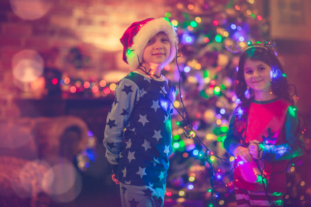 istock Children in Xmas 850931830