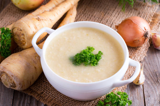 istock Children's soup puree from vegetables 850986812