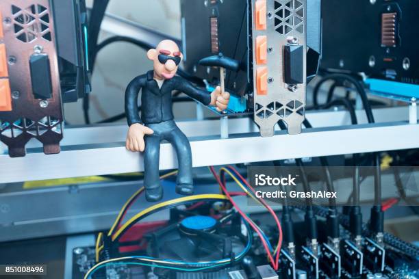 Extraction Of Crypto Currency From Video Cards Stock Photo - Download Image Now - Bit - Binary, Bitcoin, Blockchain