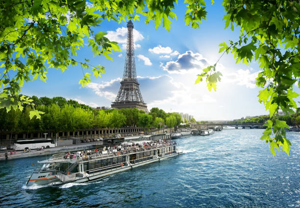 Boat trip on Seine Boat trip on Seine with the view on Eiffel Tower in Paris, France seine river stock pictures, royalty-free photos & images