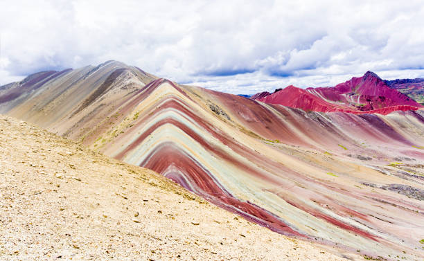 istock The Rainbow mountains of Peru 851054204