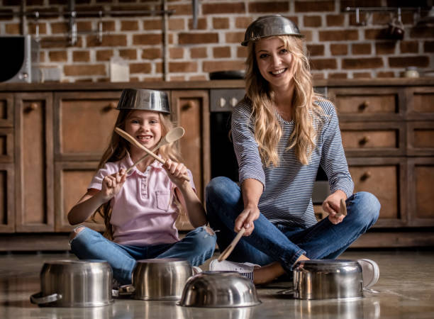 istock Mom and daughter 851152706