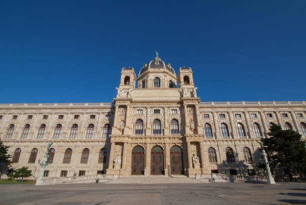istock Low angle view of a historic building in downtown district at Vienna, Austria 851155540