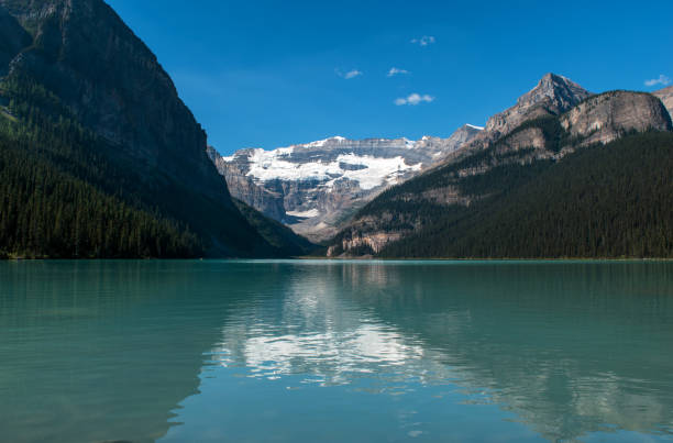 istock Scenic lake and mountain view 851169914