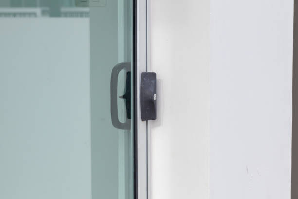 istock door handle of the modern house 851257284
