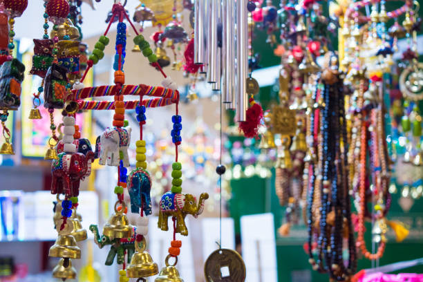 istock sale of indian souvenirs 851294024