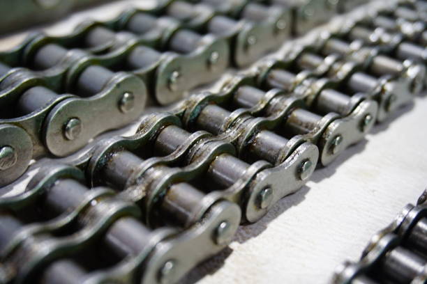 istock Background of the new metal chain 851330650
