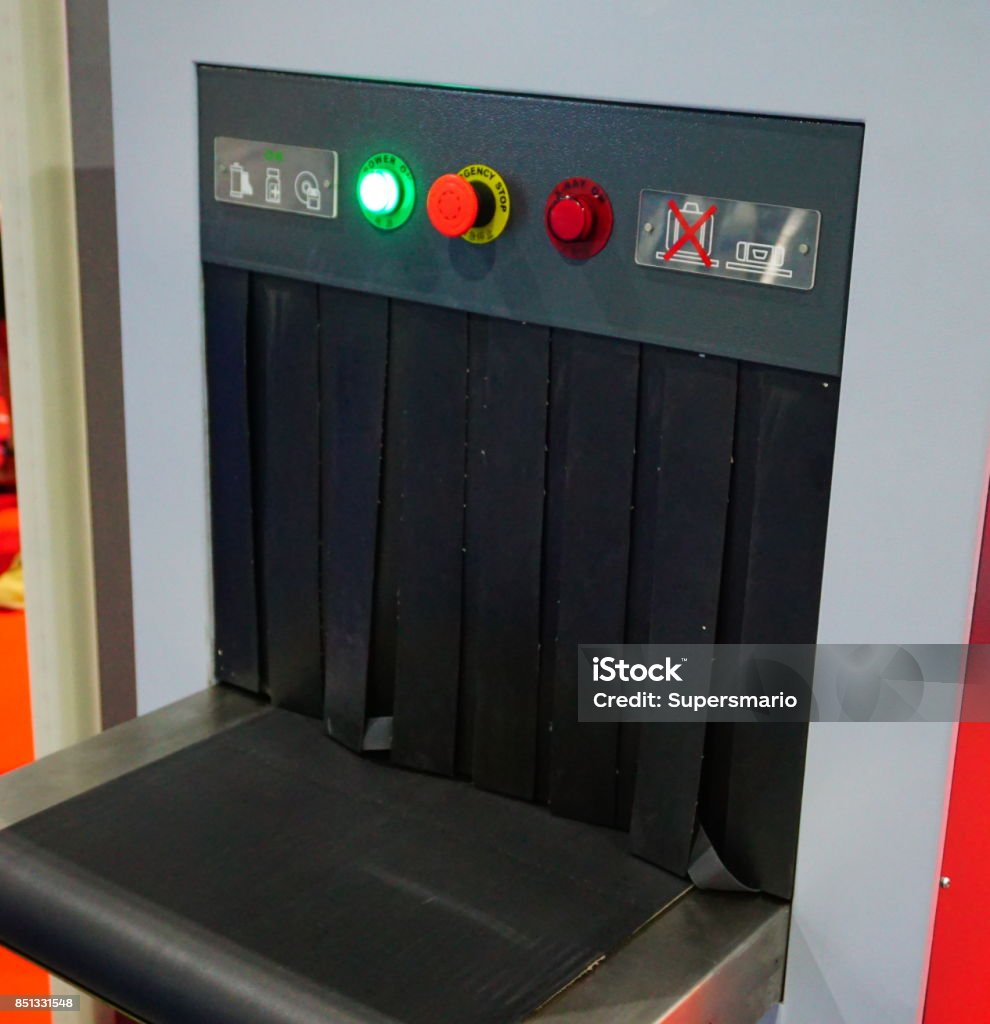 Seguridad x máquina de radiografía - Foto de stock de Equipaje libre de derechos