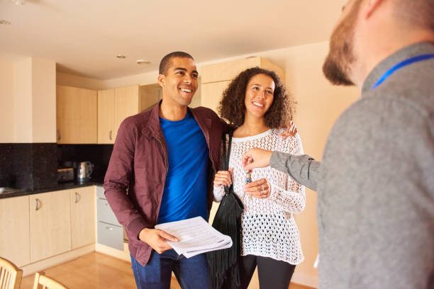 istock successful tenants receive their keys 851336450