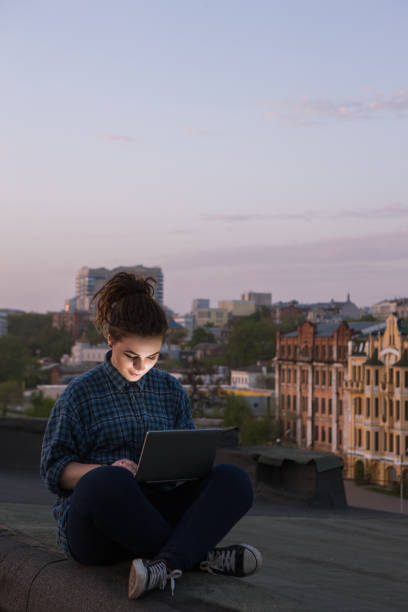 istock Freelance work outdoors. Self-education for girl 851467728