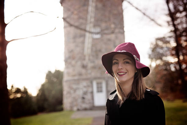 istock Woman with long hair, fedora hat 851475574