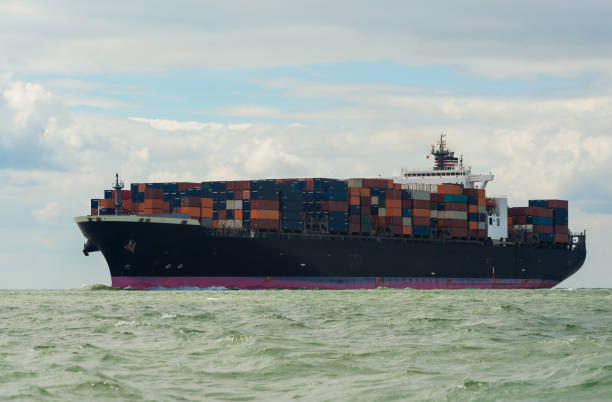 istock Container cargo transport ship sailing at sea 851628444