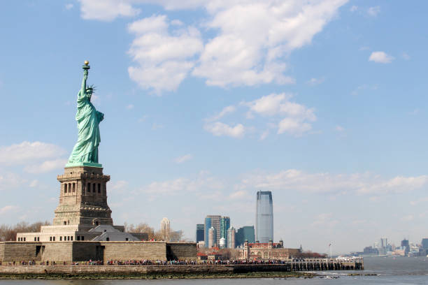 istock The Statue of Liberty 851786000