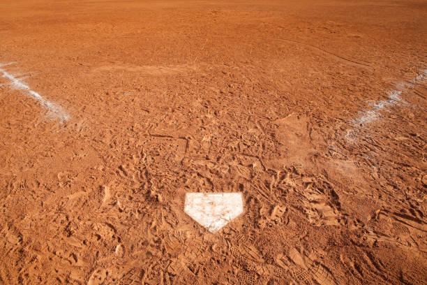 бейсбольное поле - baseball diamond стоковые фото и изображения
